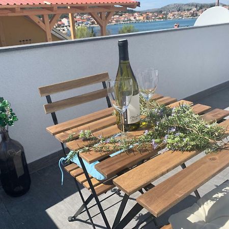 Modern Apartments Day シベニク エクステリア 写真