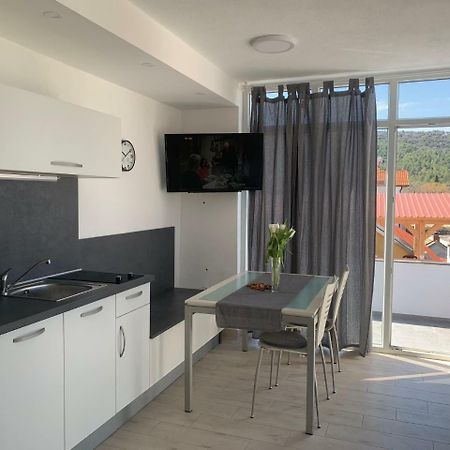 Modern Apartments Day シベニク エクステリア 写真