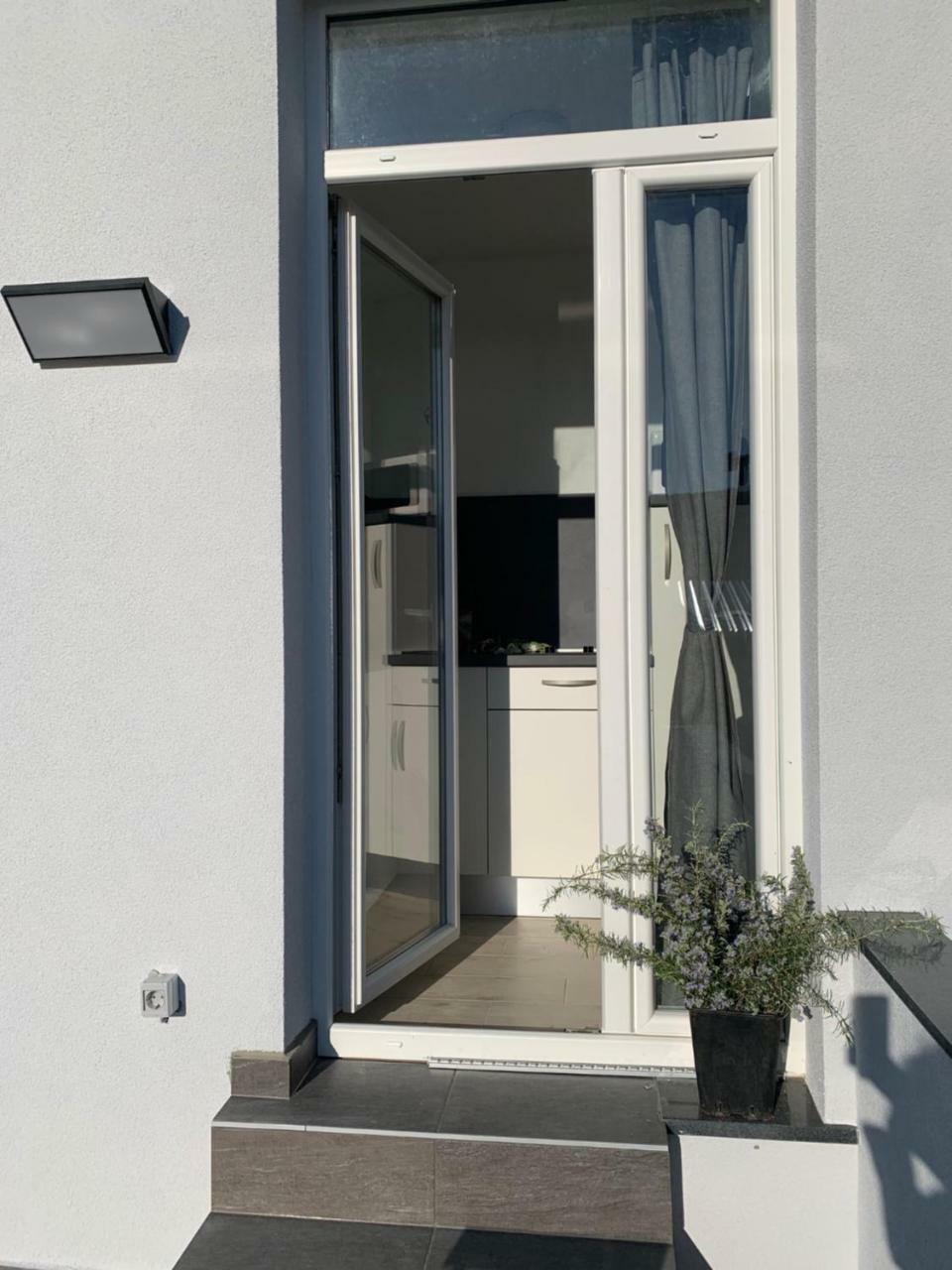 Modern Apartments Day シベニク エクステリア 写真