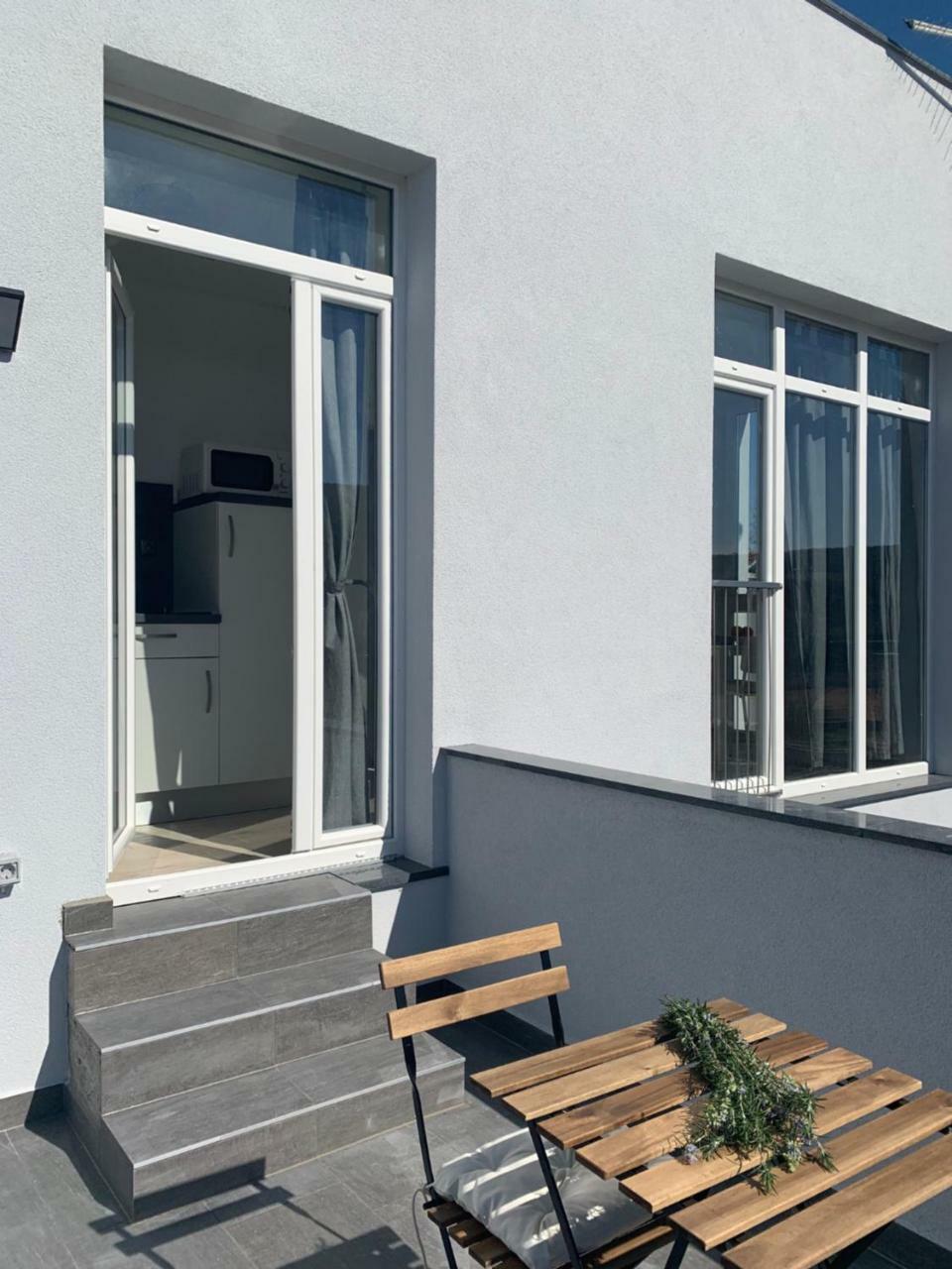 Modern Apartments Day シベニク エクステリア 写真