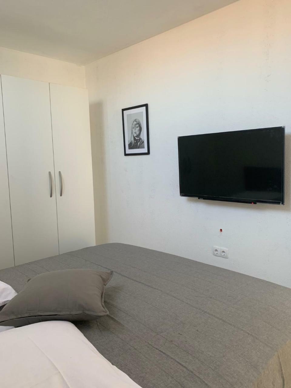 Modern Apartments Day シベニク エクステリア 写真